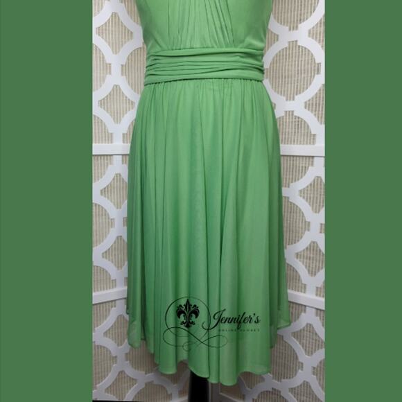 David's Bridal Green Sweetheart Illusion Neckline Mesh Short Dress Size 8 - Picture 4 of 14